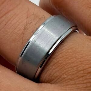 Silver Retro Carbide Men’s Ring